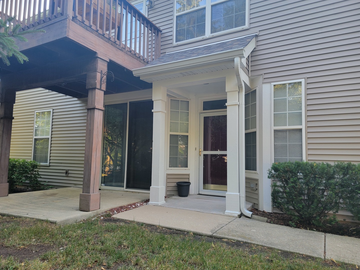 1343 Providence Circle, Elgin, IL