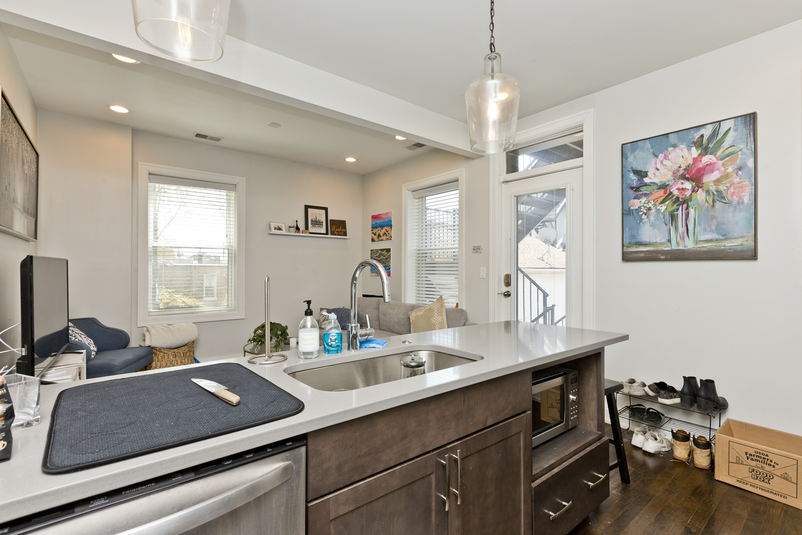 856 N Hermitage Avenue #2R, Chicago, IL