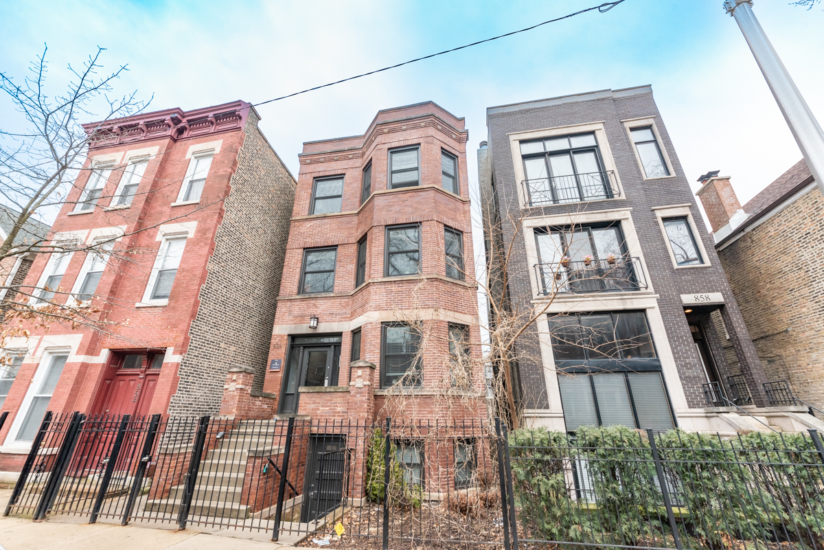 856 N Hermitage Avenue #2R, Chicago, IL