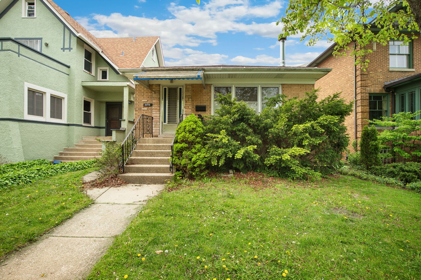 4454 N Richmond Street, Chicago, IL
