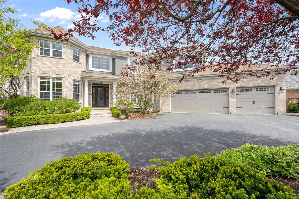 3390 Whirlaway Drive, Northbrook, IL