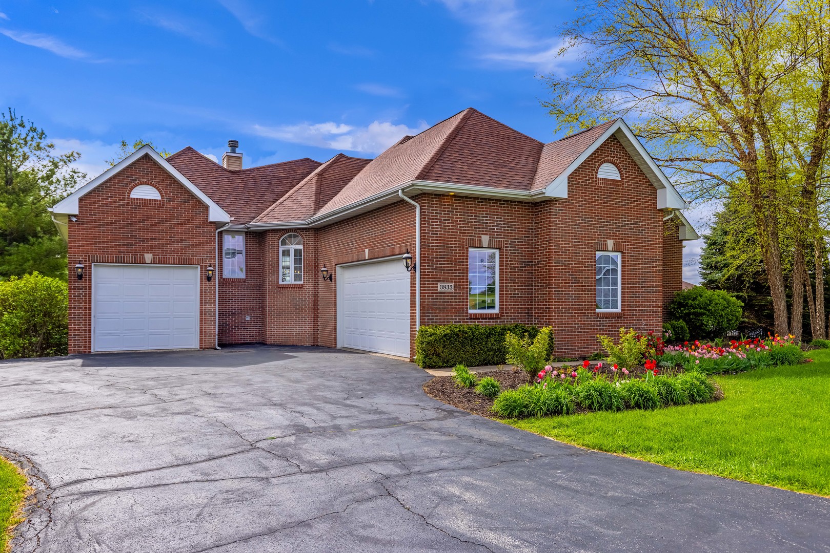 3833 Westlake Village Drive, Winnebago, IL