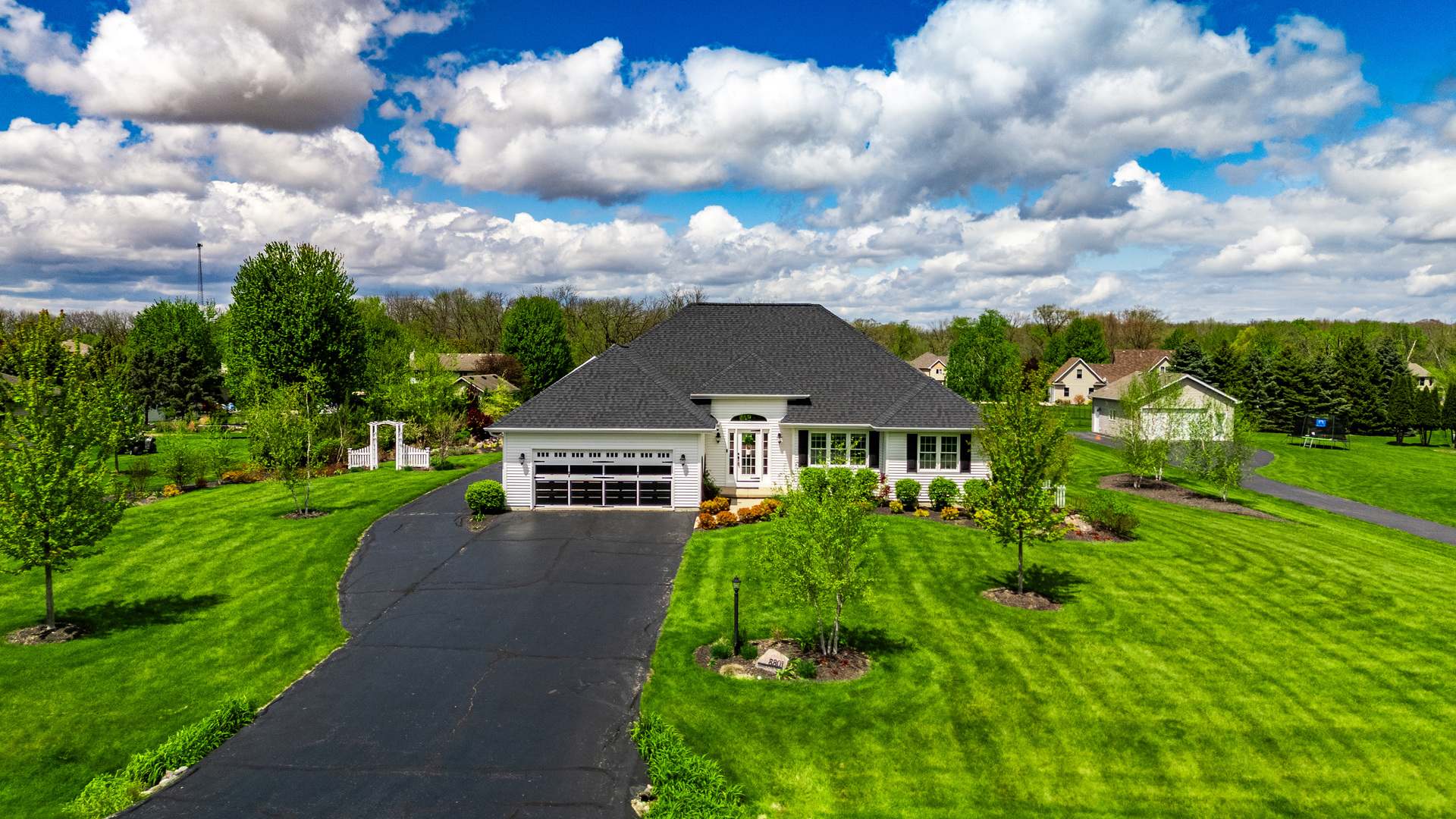 8801 S Rood Road, Kingston, IL