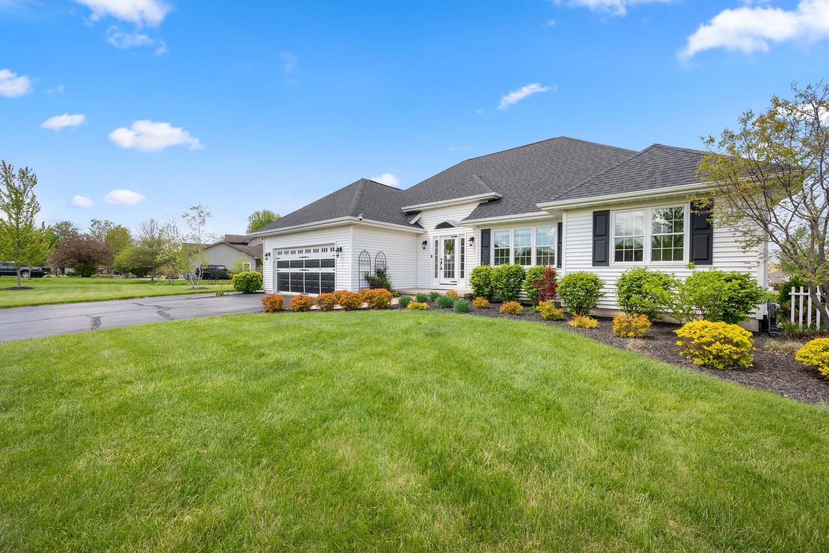 8801 S Rood Road, Kingston, IL