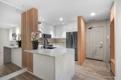2060 N Rand Road #101, Palatine, IL