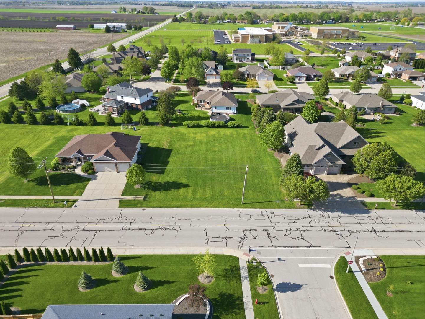 613 W Corning Avenue, Peotone, IL