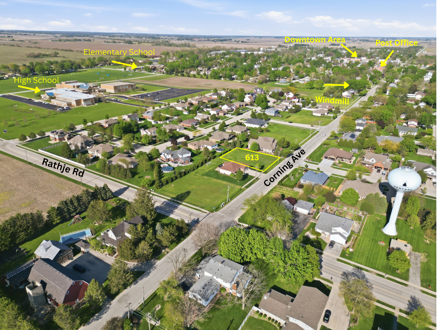 613 W Corning Avenue, Peotone, IL