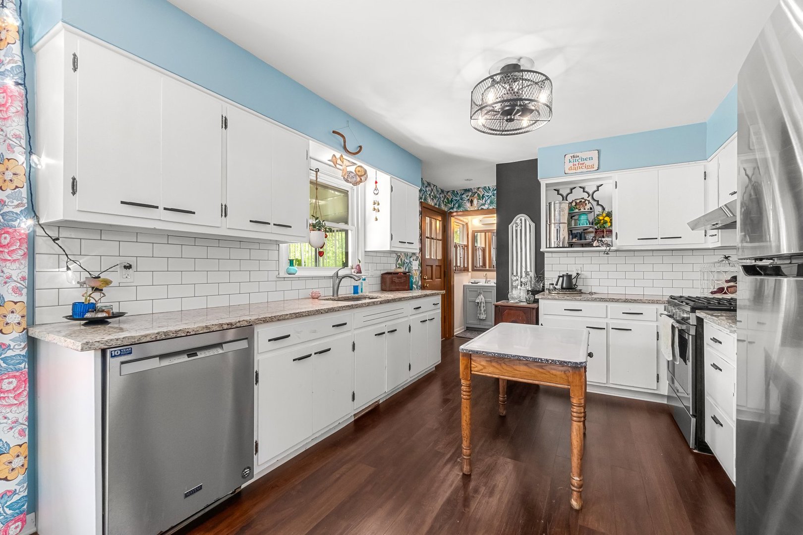 639 Meyer Court, Aurora, IL