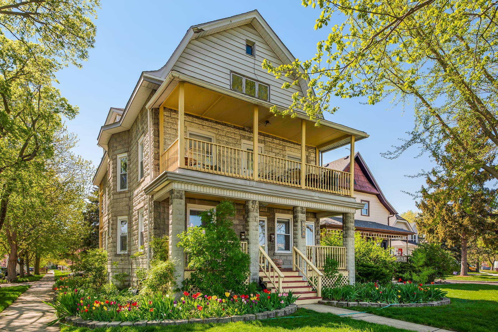 426 N La Grange Road #1, La Grange Park, IL