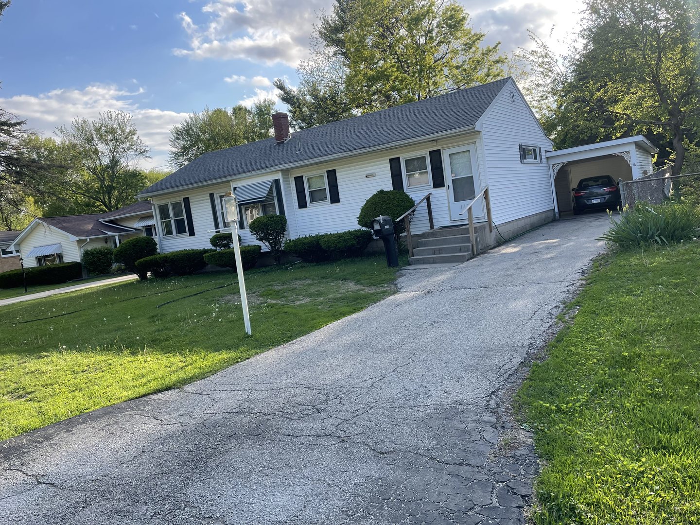 1176 N WEST Street, Galesburg, IL
