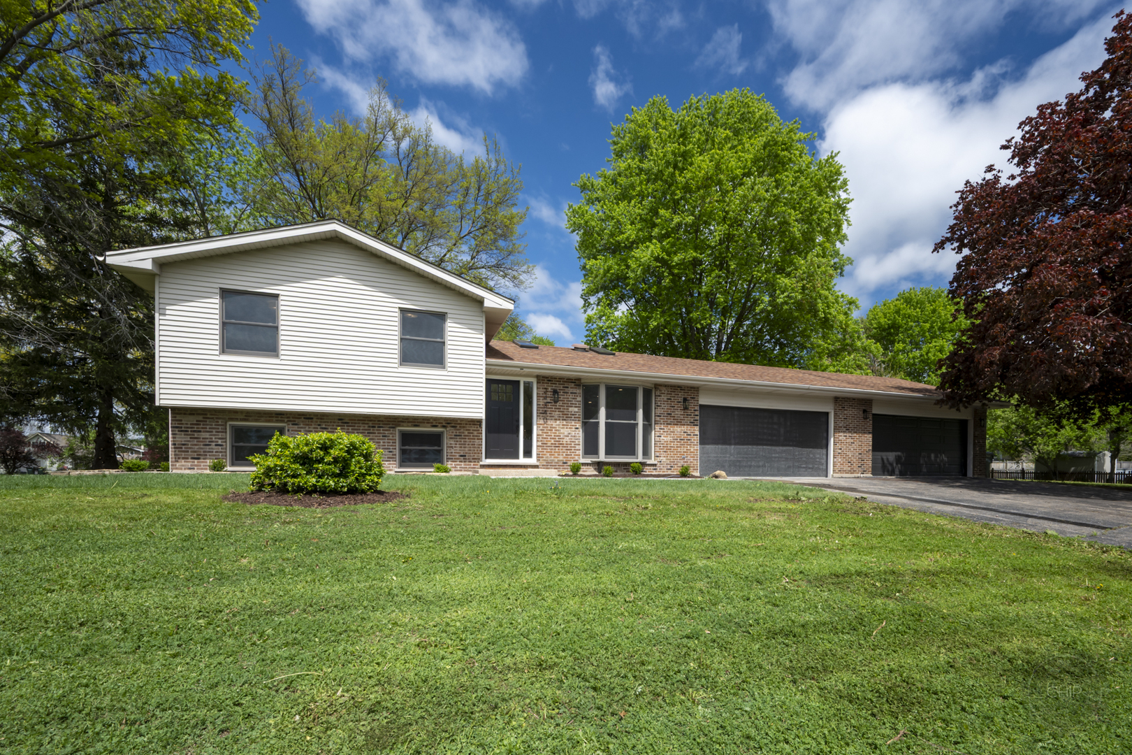 24340 Davids Court, Naperville, IL