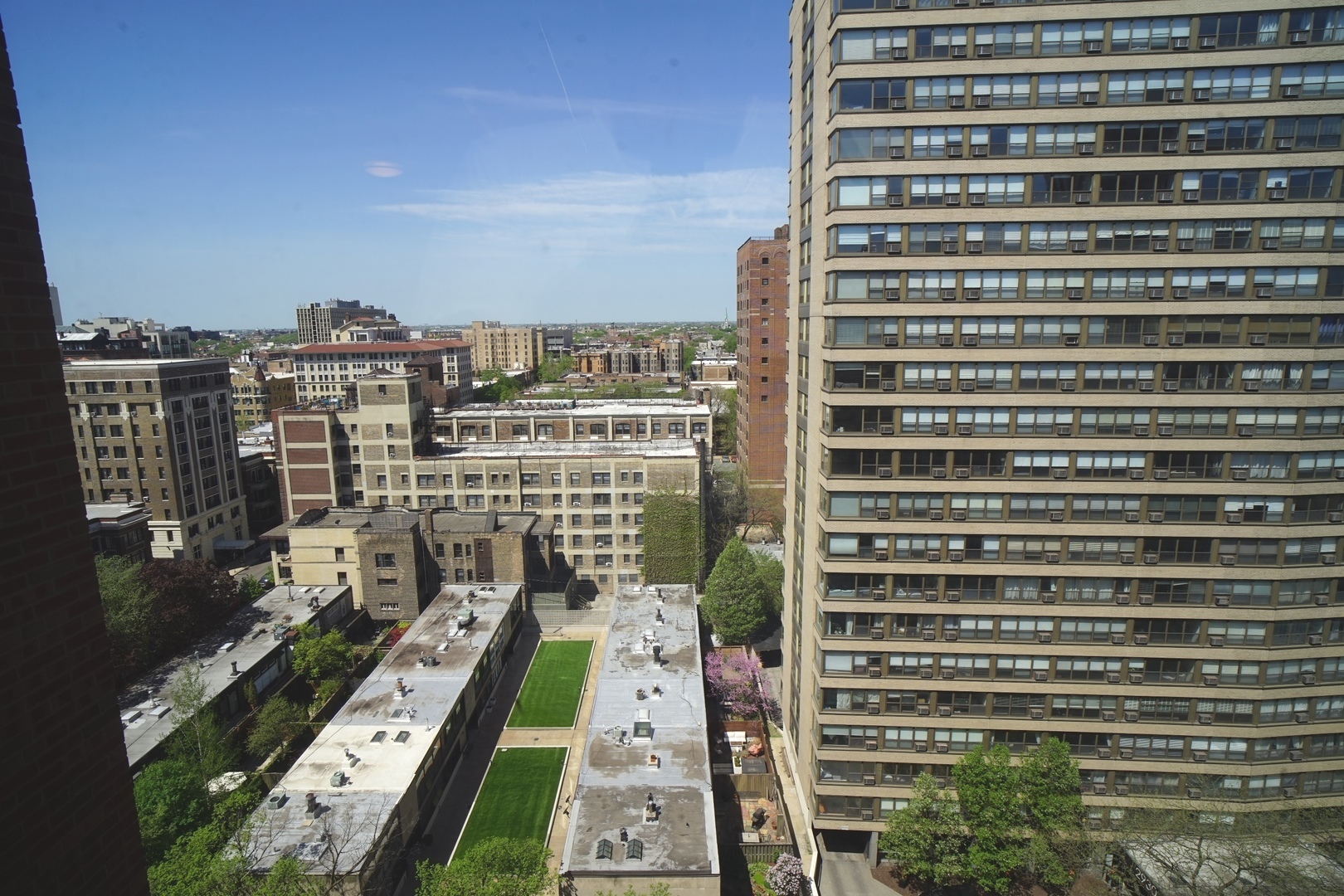 2909 N SHERIDAN Road #1401, Chicago, IL