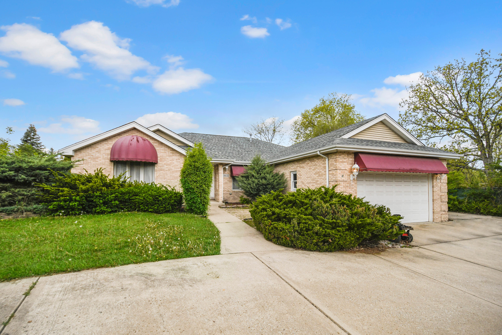 14650 Lamon Avenue, Midlothian, IL