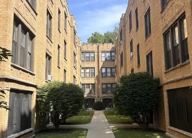 1022 E Hyde Park Boulevard #1S, Chicago, IL