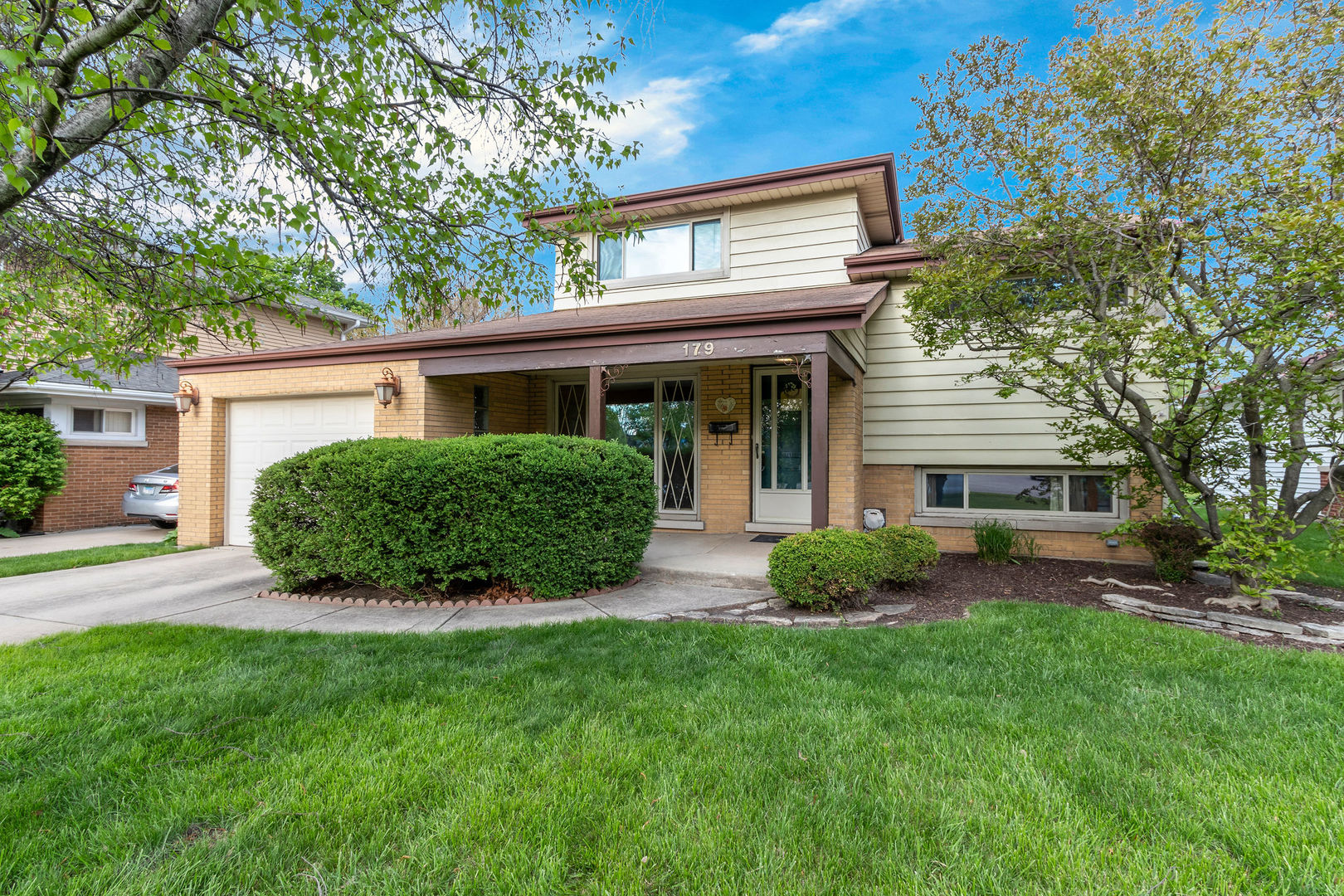 179 N Hampshire Avenue, Elmhurst, IL