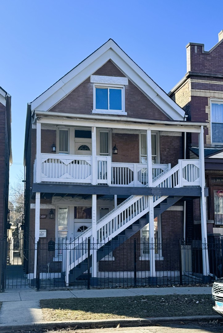 2620 S Sawyer Avenue, Chicago, IL
