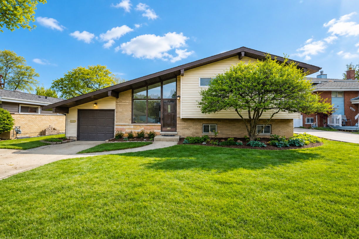 826 S Villa Avenue, Villa Park, IL