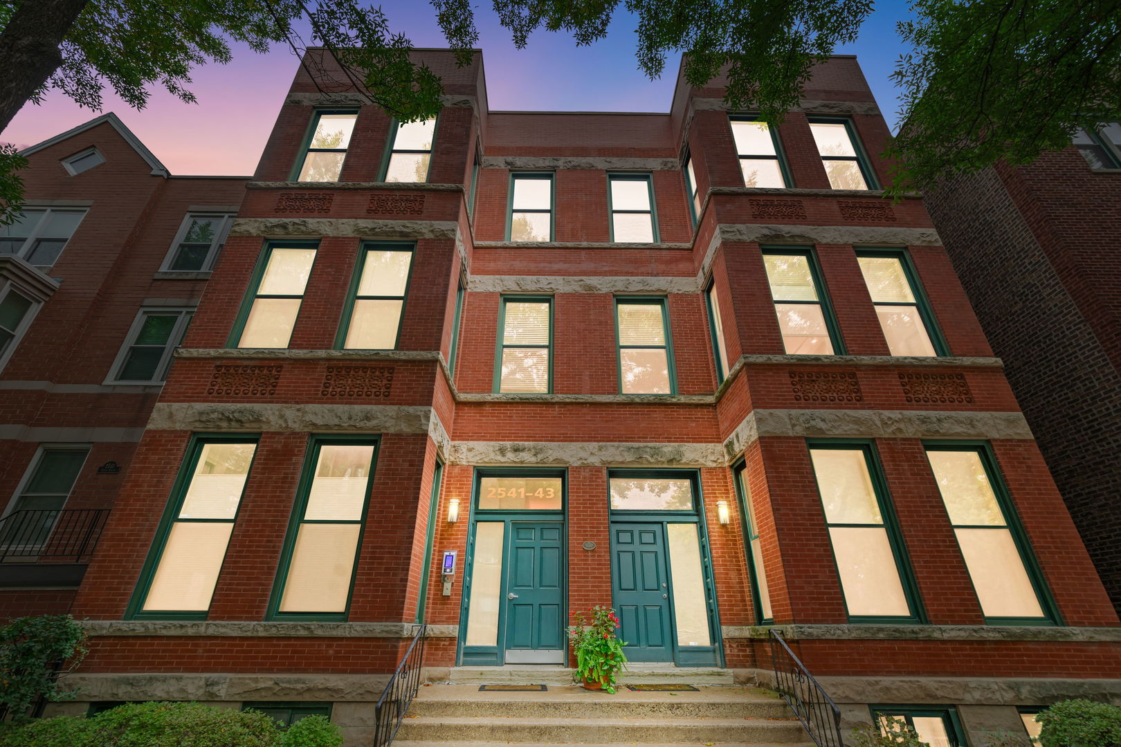 2541 N Racine Avenue #1, Chicago, IL