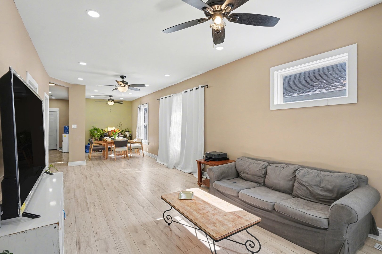 11315 S Stewart Avenue, Chicago, IL