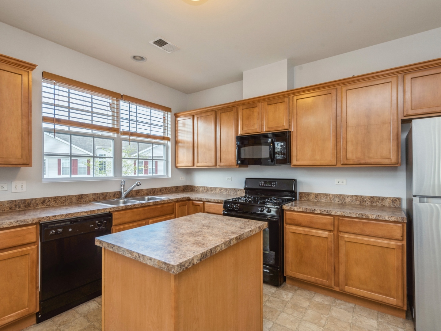 2243 Concord Drive #30-B, McHenry, IL