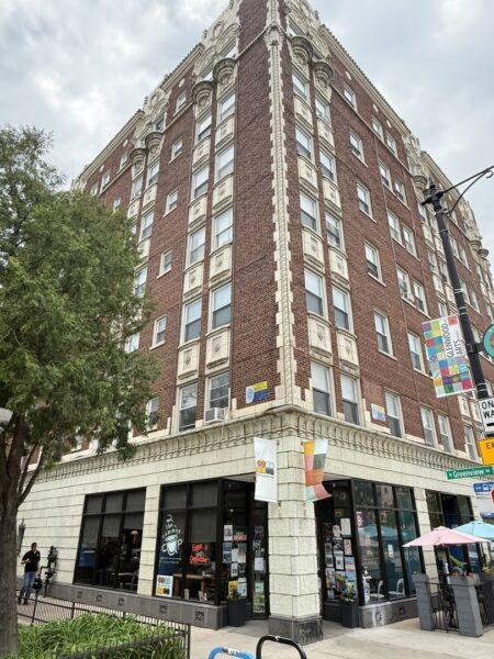 6930 N Greenview Avenue #502, Chicago, IL