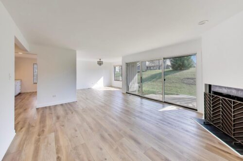83 Thornhill Lane #c, Lake Barrington, IL