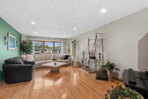 3217 N Paris Avenue, Chicago, IL