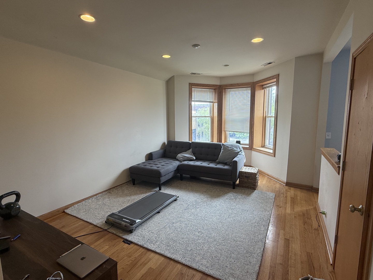 2418 N Western Avenue #3F, Chicago, IL