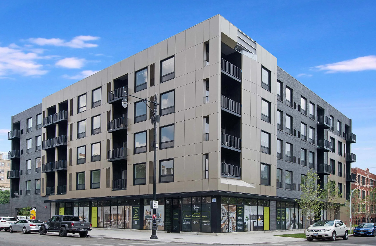 948 W Sunnyside Avenue #215, Chicago, IL
