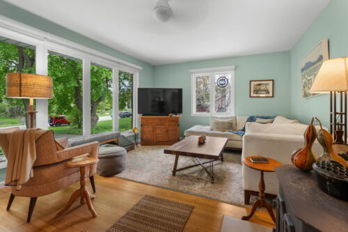 389 Poplar Street, Crystal Lake, IL