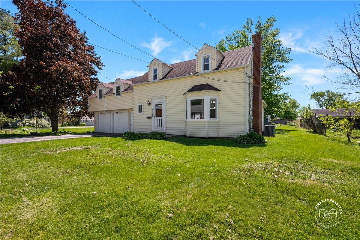 215 W Rock Street, Plano, IL