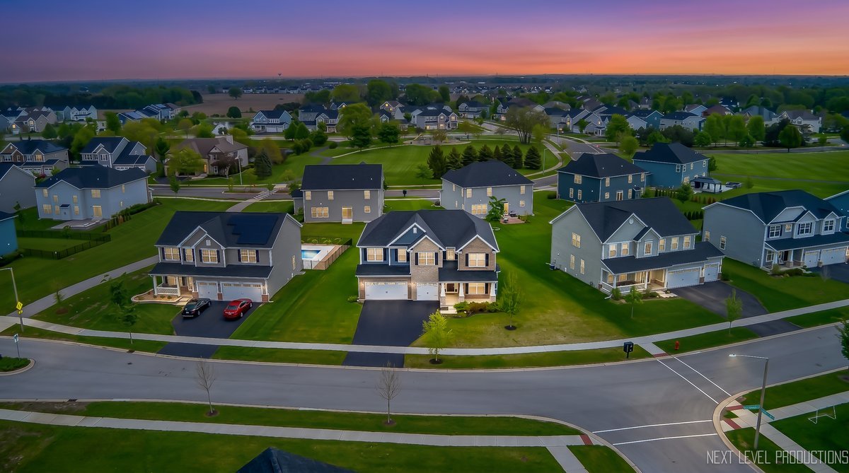 12513 S Willowgate Lane, Plainfield, IL