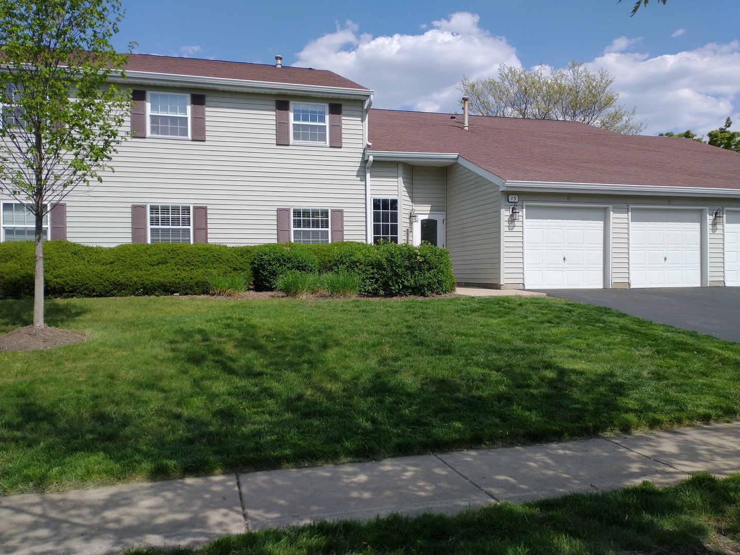 15 Gant Circle #C, Streamwood, IL