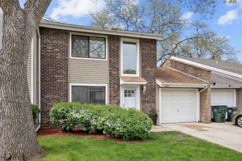 1624 E Waterford Lane #1624, Palatine, IL