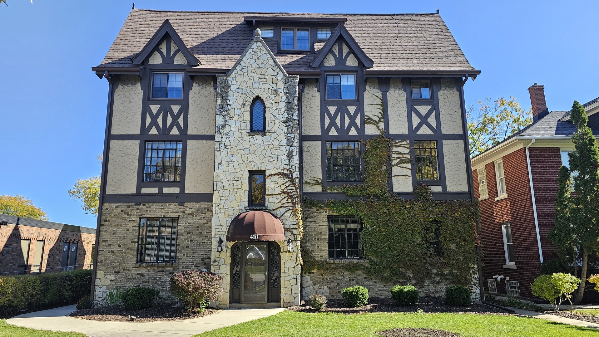 410 N Raynor Avenue #1W, Joliet, IL