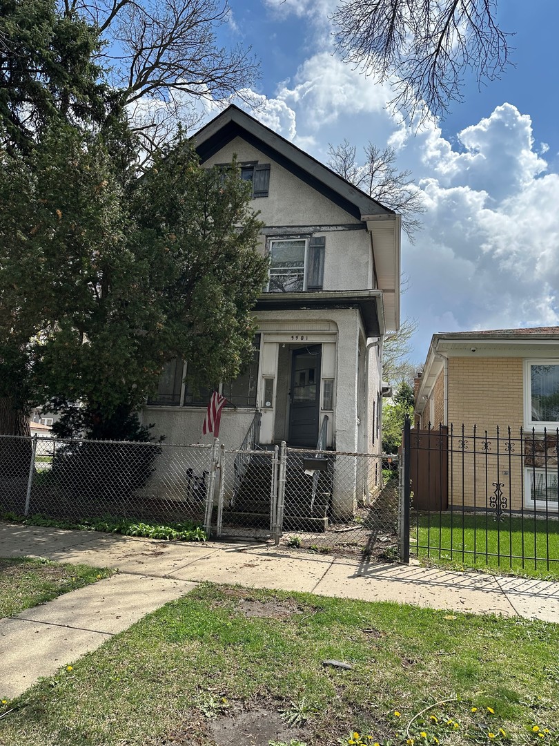 5901 W Berenice Avenue, Chicago, IL