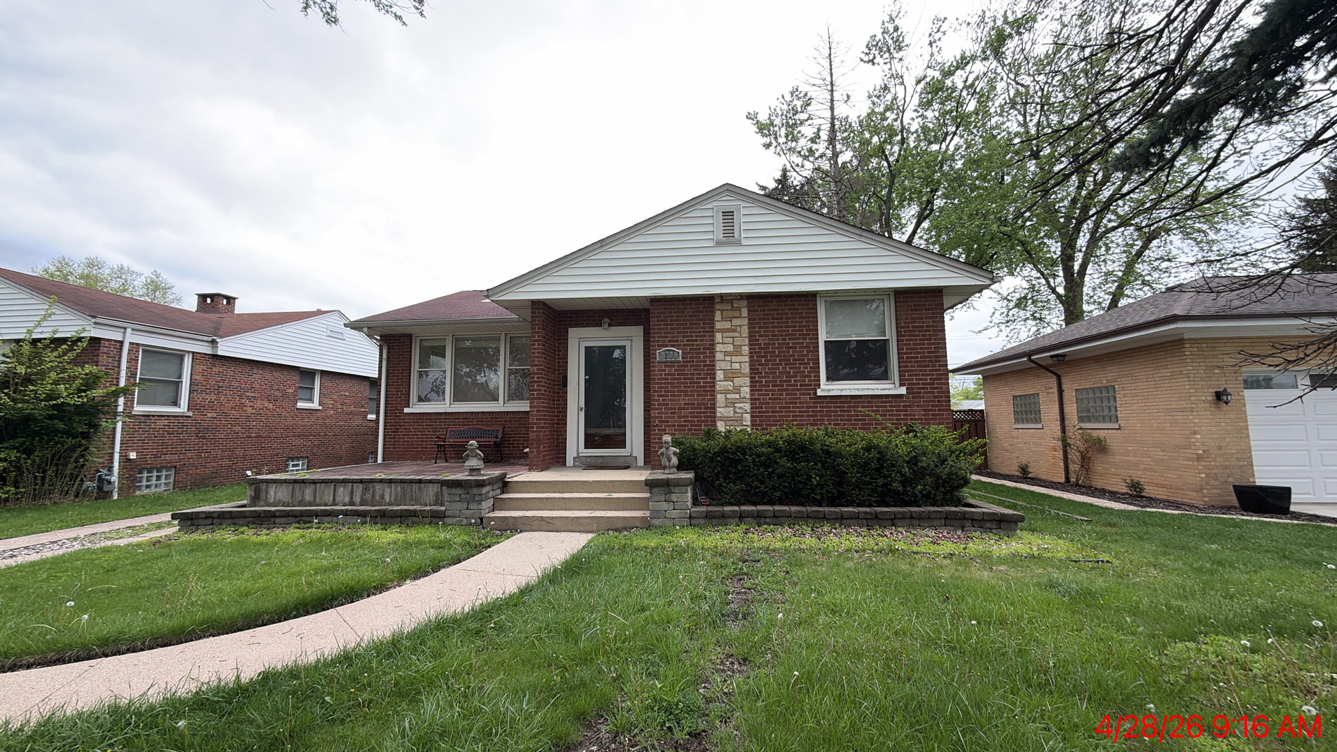 2308 Stratford Avenue, Westchester, IL
