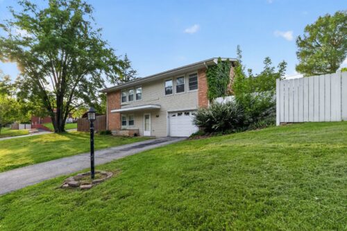 4900 Hill Drive, Godfrey, IL
