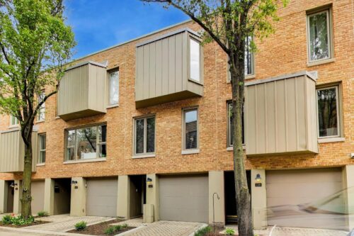 132 Frank Lloyd Wright Lane, Oak Park, IL