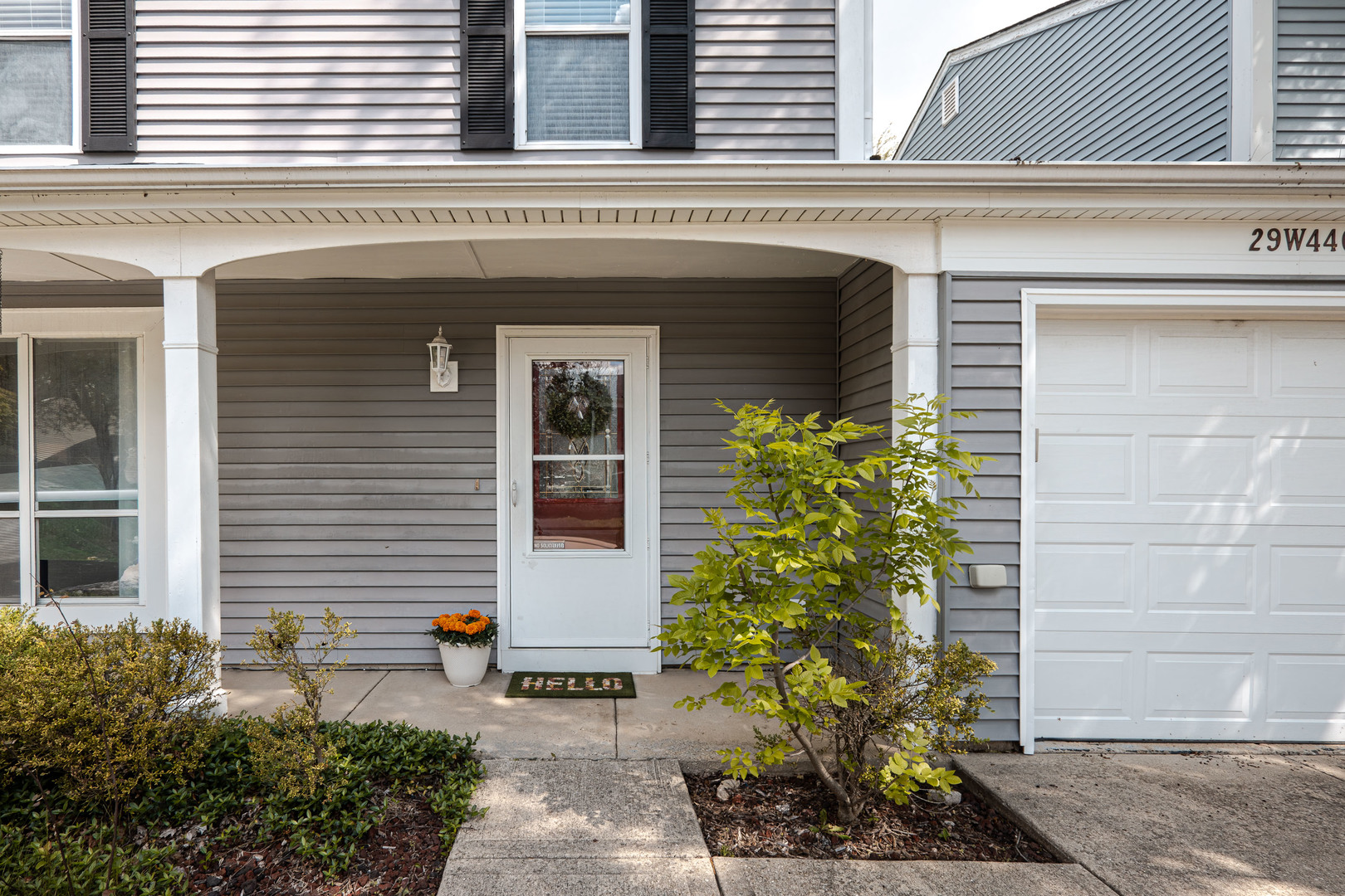 29W440 Candlewood Lane, Warrenville, IL