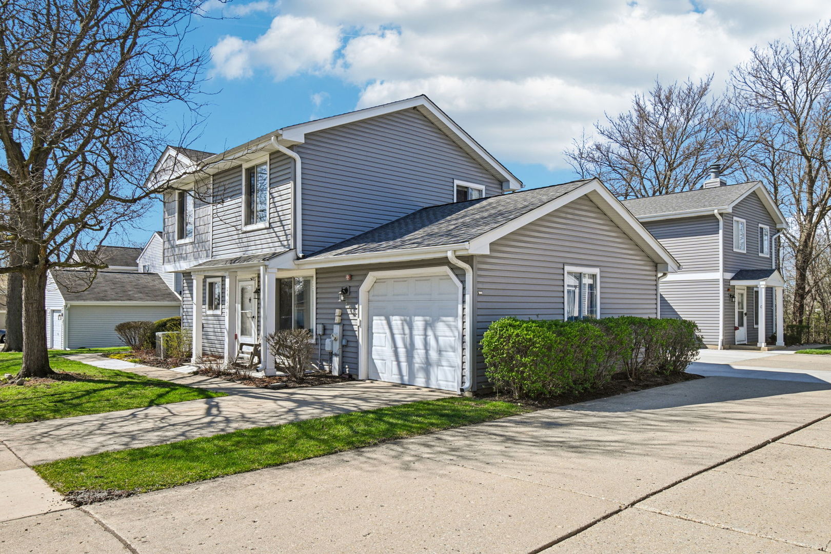 2466 BRUNSWICK Circle #D, Woodridge, IL