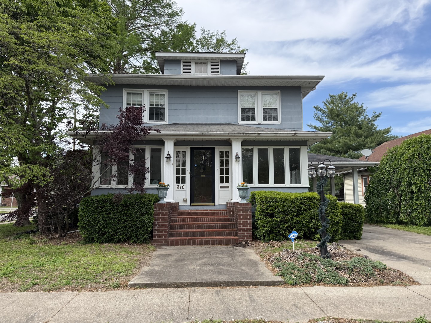 916 Illinois Avenue, Murphysboro, IL