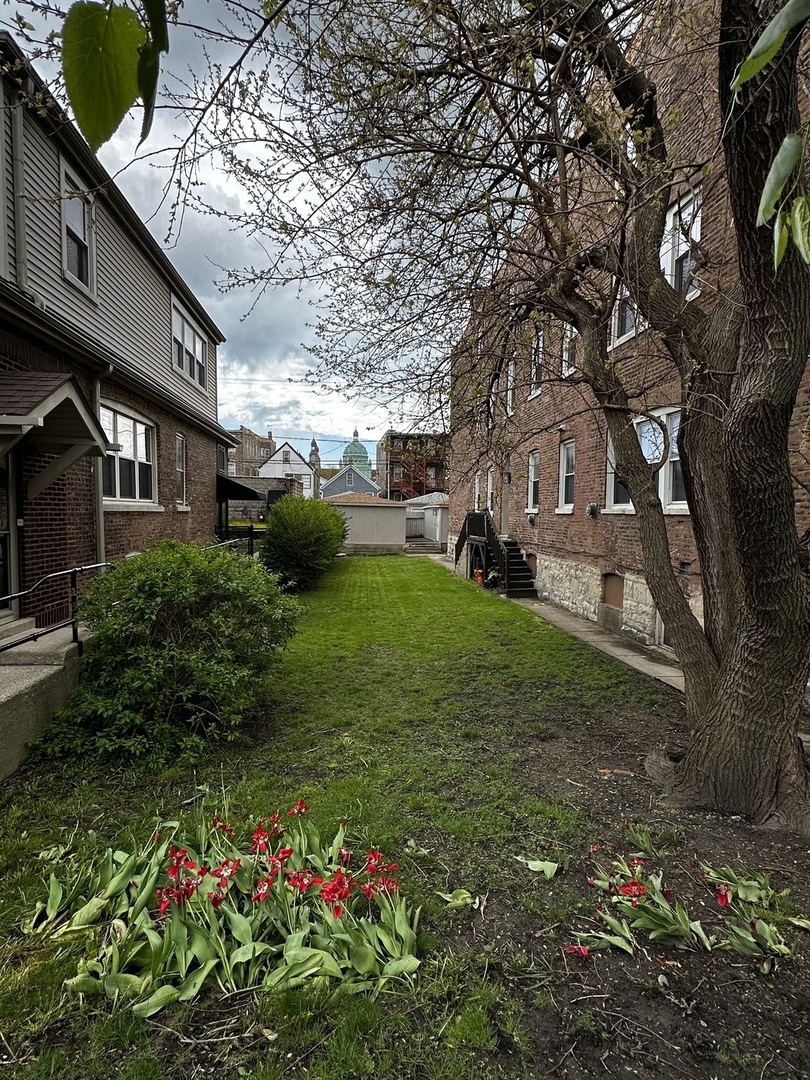 3209 S Racine Avenue, Chicago, IL