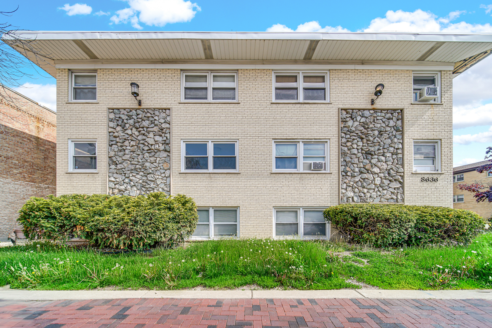 8636 Grand Avenue #1D, River Grove, IL