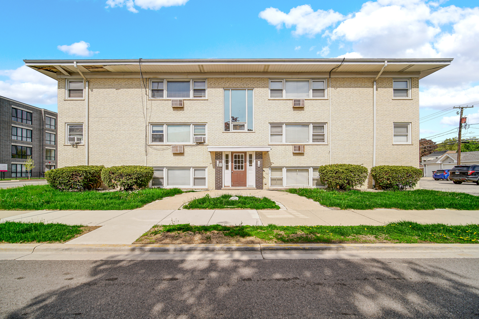 8636 Grand Avenue #1D, River Grove, IL
