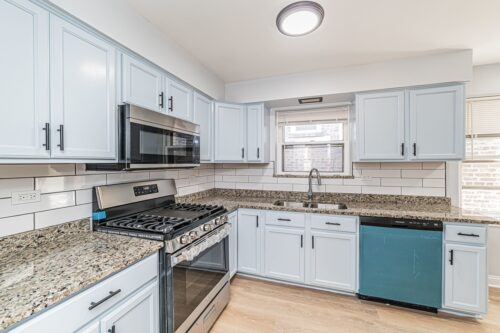 7530 N Oakley Avenue #2, Chicago, IL