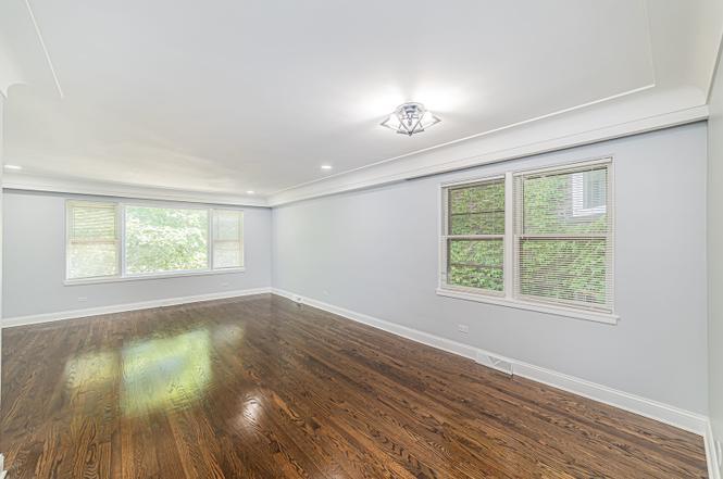 7530 N Oakley Avenue #2, Chicago, IL