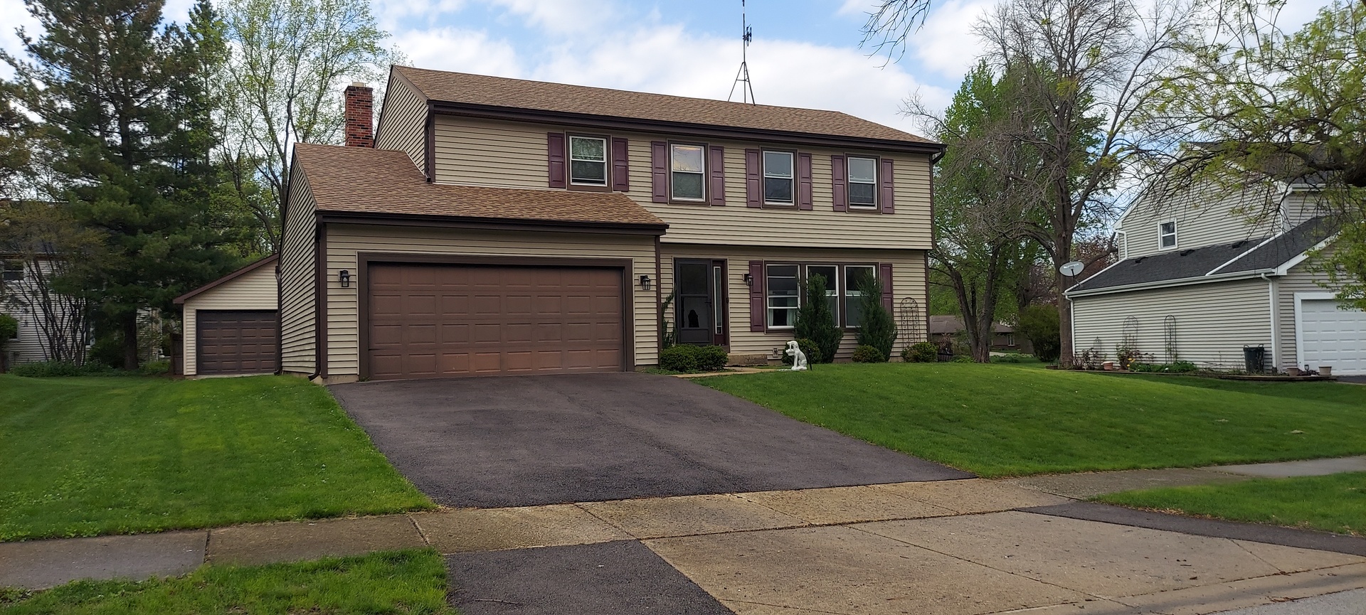 241 Briarheath Lane, Naperville, IL