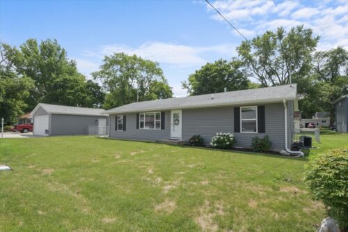 205 E Northline Road, Tuscola, IL