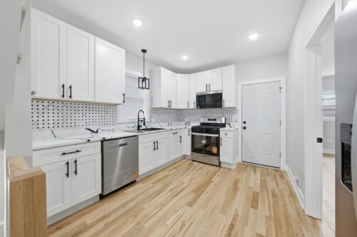 6824 S Wood Street, Chicago, IL